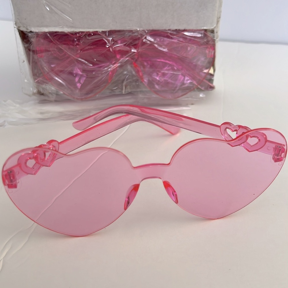 16PCS Heart Glasses Heart Shaped Sunglasses with Heart Leg NEW!!!